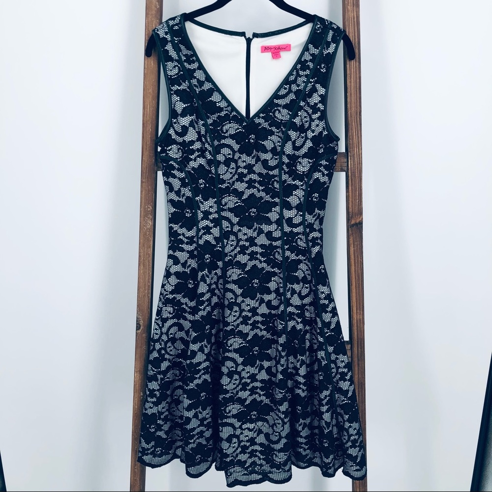 Betsey Johnson Black Lace Dress Sz 6